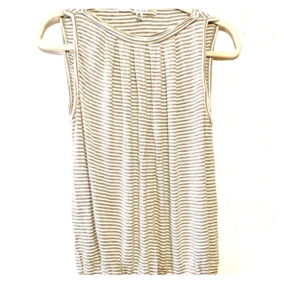 Women’s sleeveless top - Picture 1 of 3